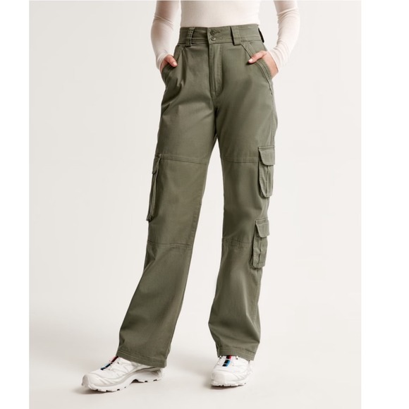 Abercrombie & Fitch Relaxed Cargo Pant Size 10 30s Short Green NWT - Picture 2 of 7